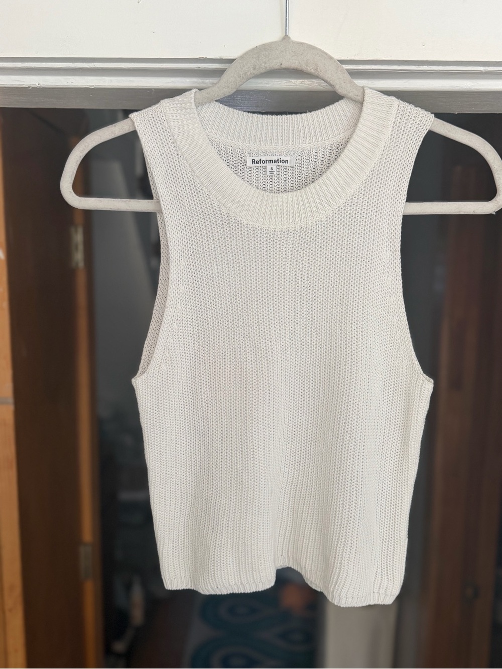 Stunning Reformation linen blend white Knit Sleeveless Crew Tank